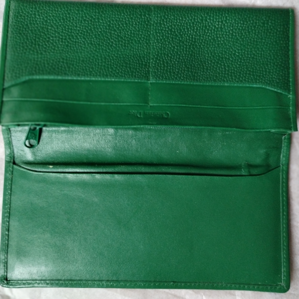 New DIOR Green Wallet Cardholder NWOT - Picture 7 of 15